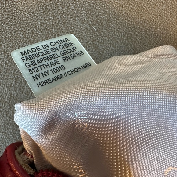 🛍 Calvin Klein Red Crossbody Bag Like New 🛍 - Picture 8 of 10